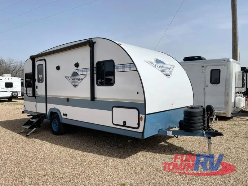 2025 Gulf Stream RV Vintage Yellowstone 19ERD - Main photo