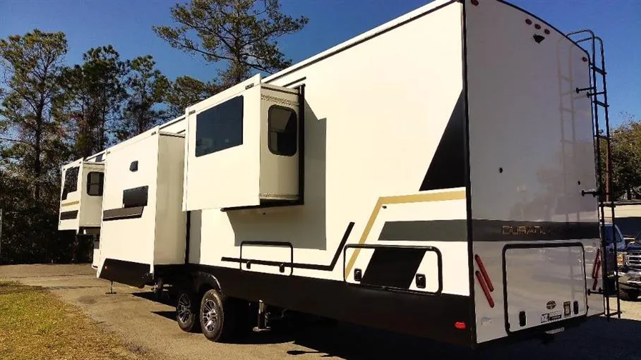 2026 KZ Durango Gold G388FLS - Photo 4