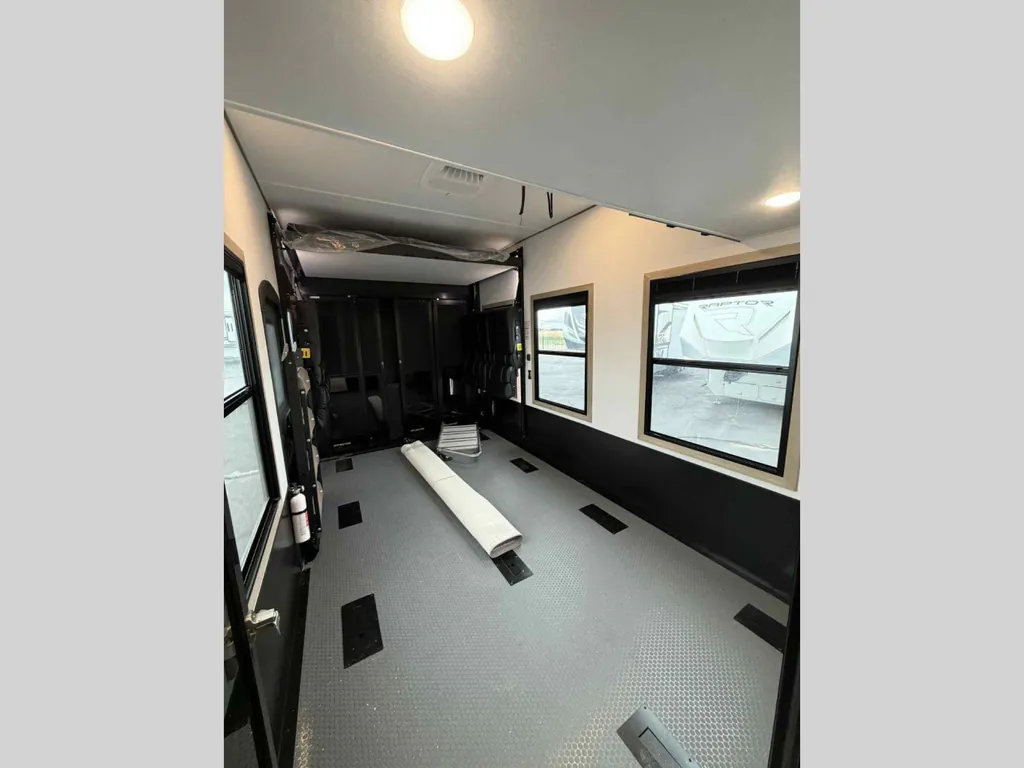 2026 Keystone Raptor 415, Photos photo 13