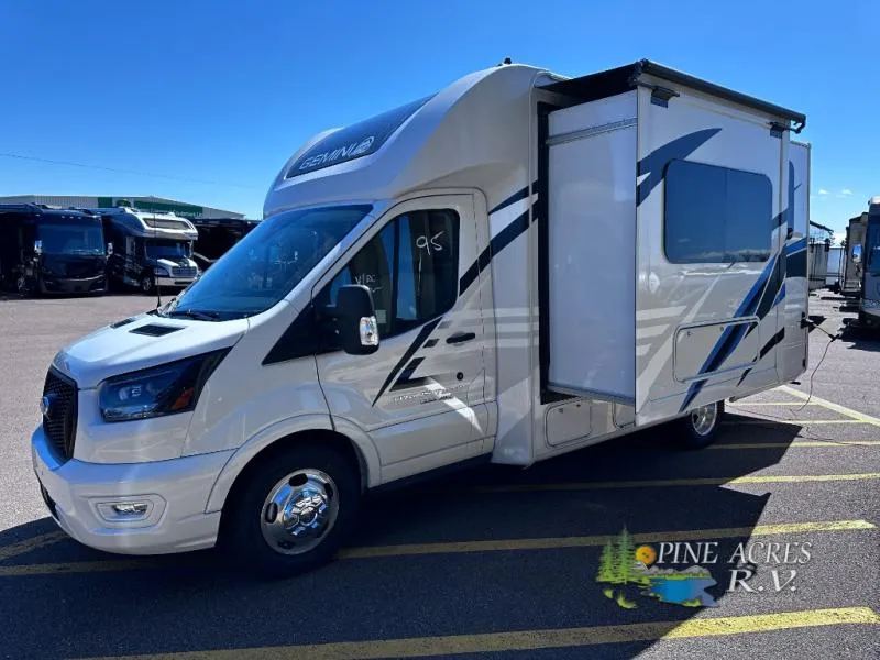 2024 Thor Motor Coach Gemini AWD 23TE - Photo 2