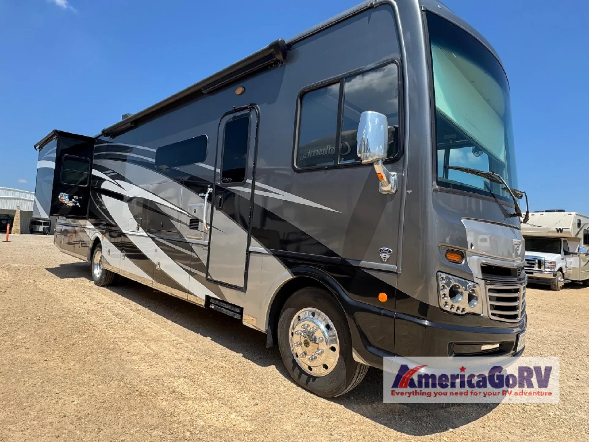 2021 Fleetwood Southwind 37F - Photo 3