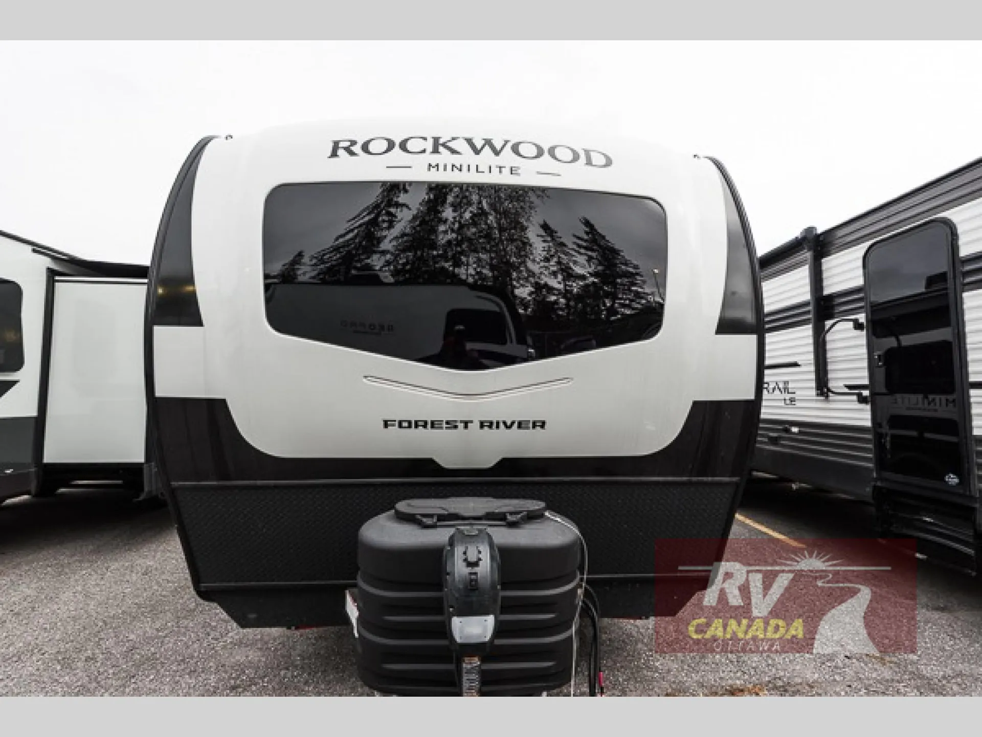 2027 Forest River Rockwood Mini Lite 2109S - Photo 3