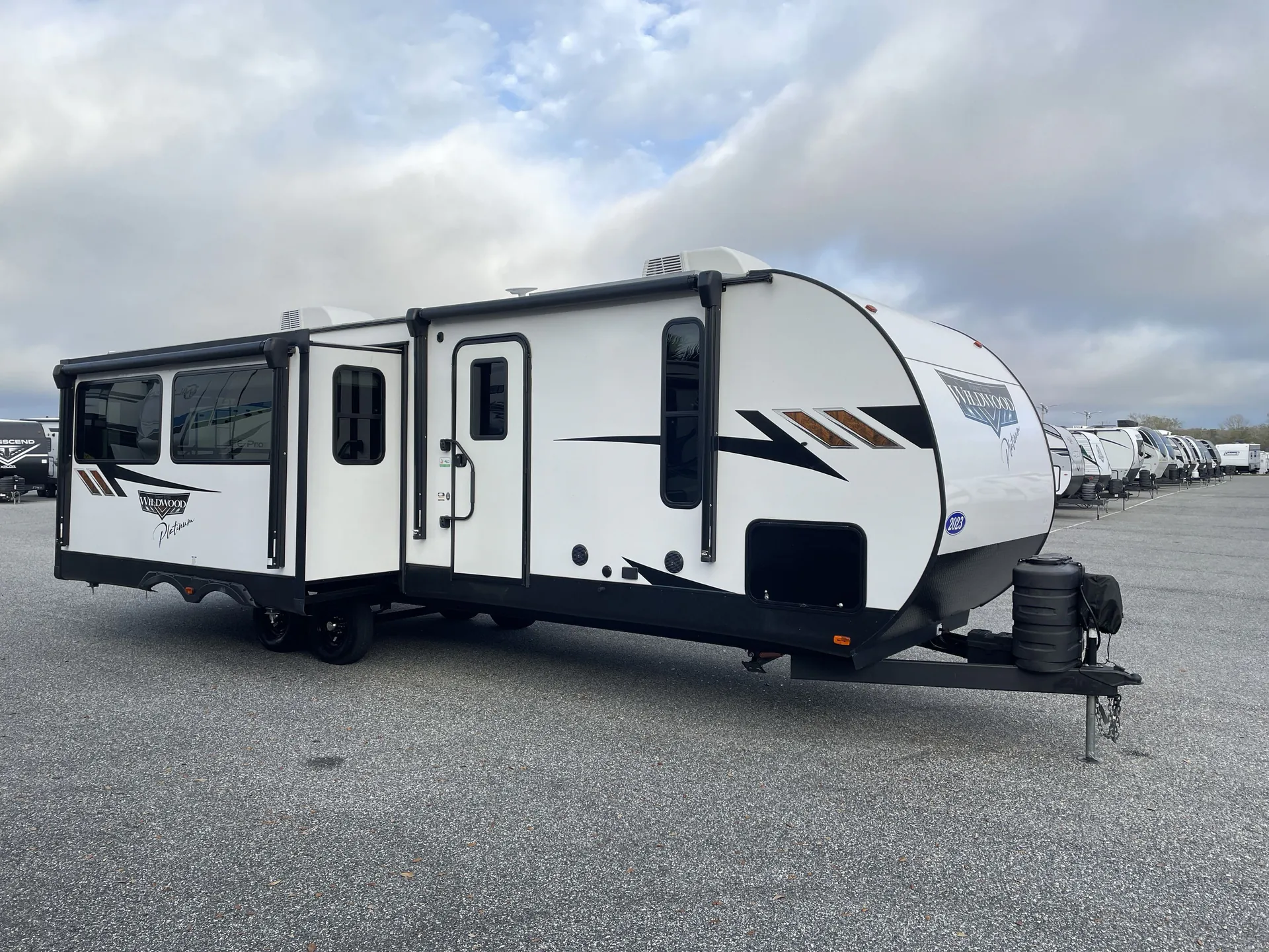 2023 Forest River Wildwood 27RE — campside