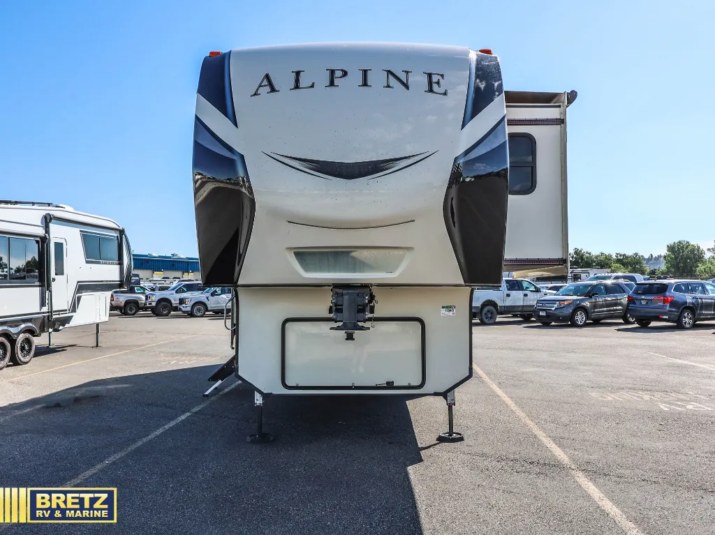 2019 Keystone Alpine 3020RE - Photo 3