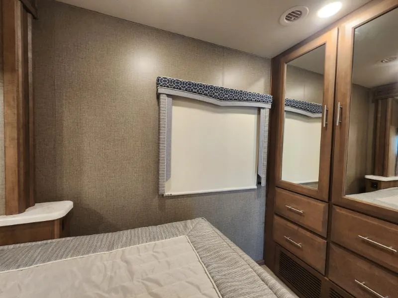 2022 Thor Motor Coach Magnitude Super C XG32, Photos photo 36