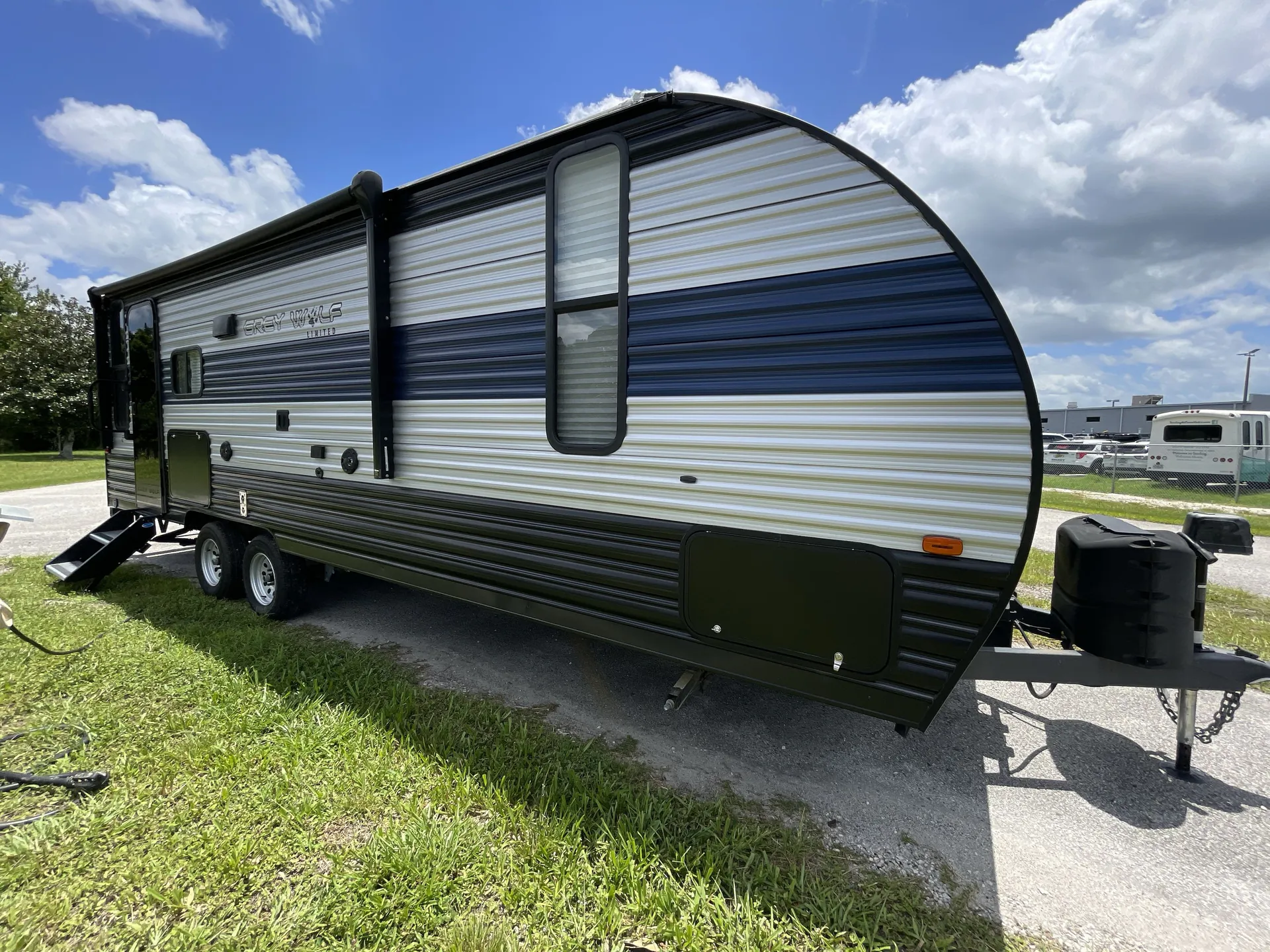 2022 Forest River Cherokee Grey Wolf 23MK - Photo 2