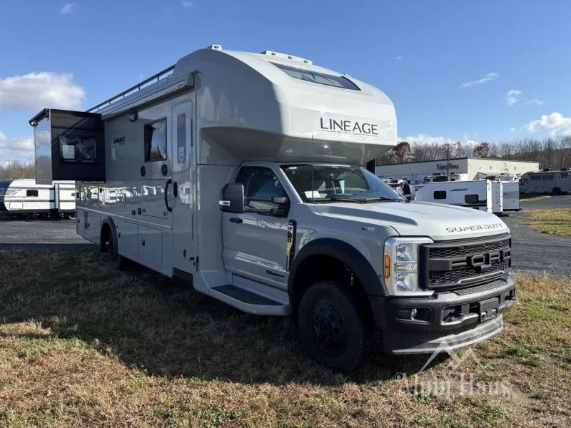 2026 Grand Design Lineage Series F 31ZW - Photo 2