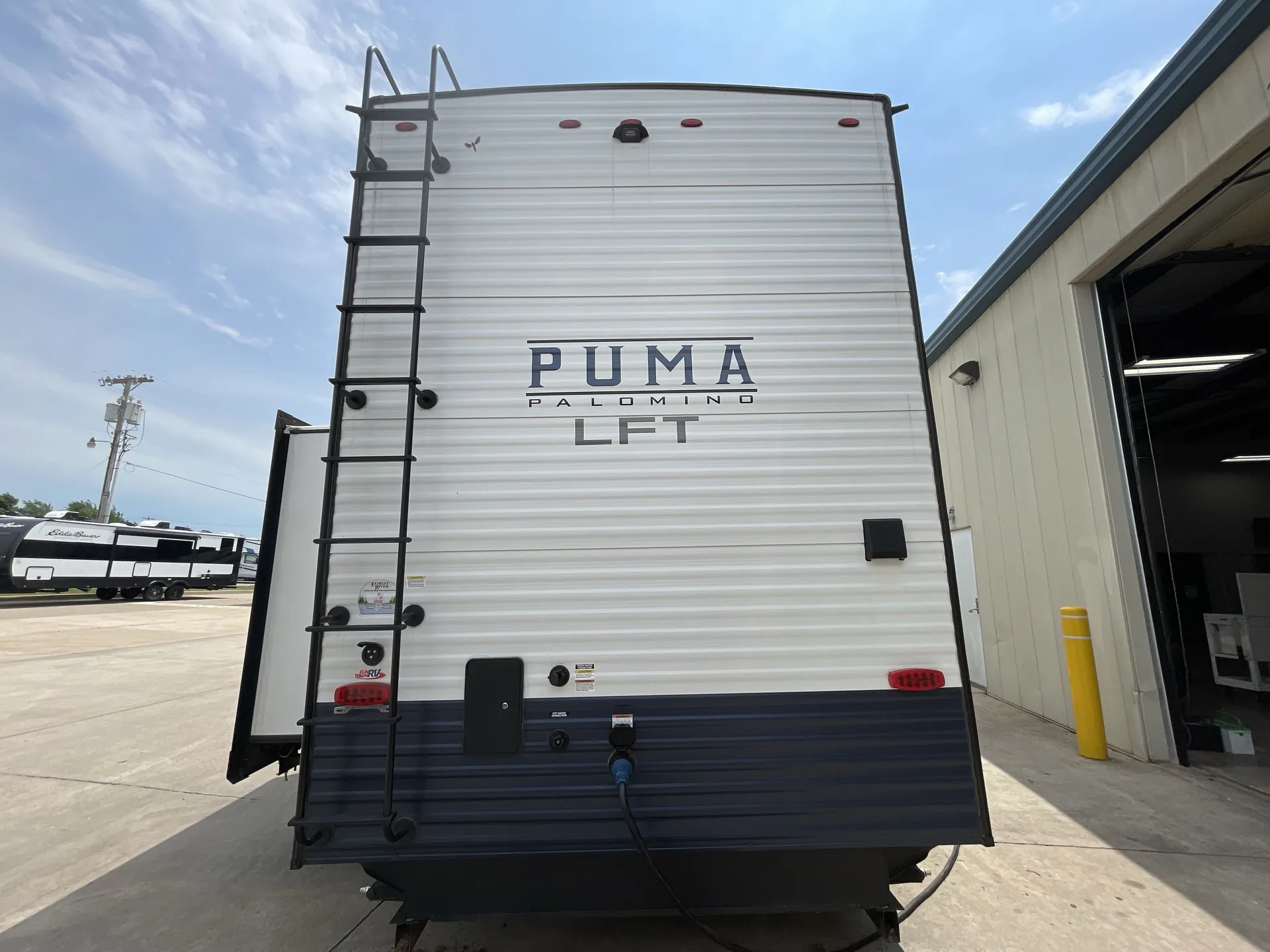 2025 Forest River Puma Vista 402LFT — backside