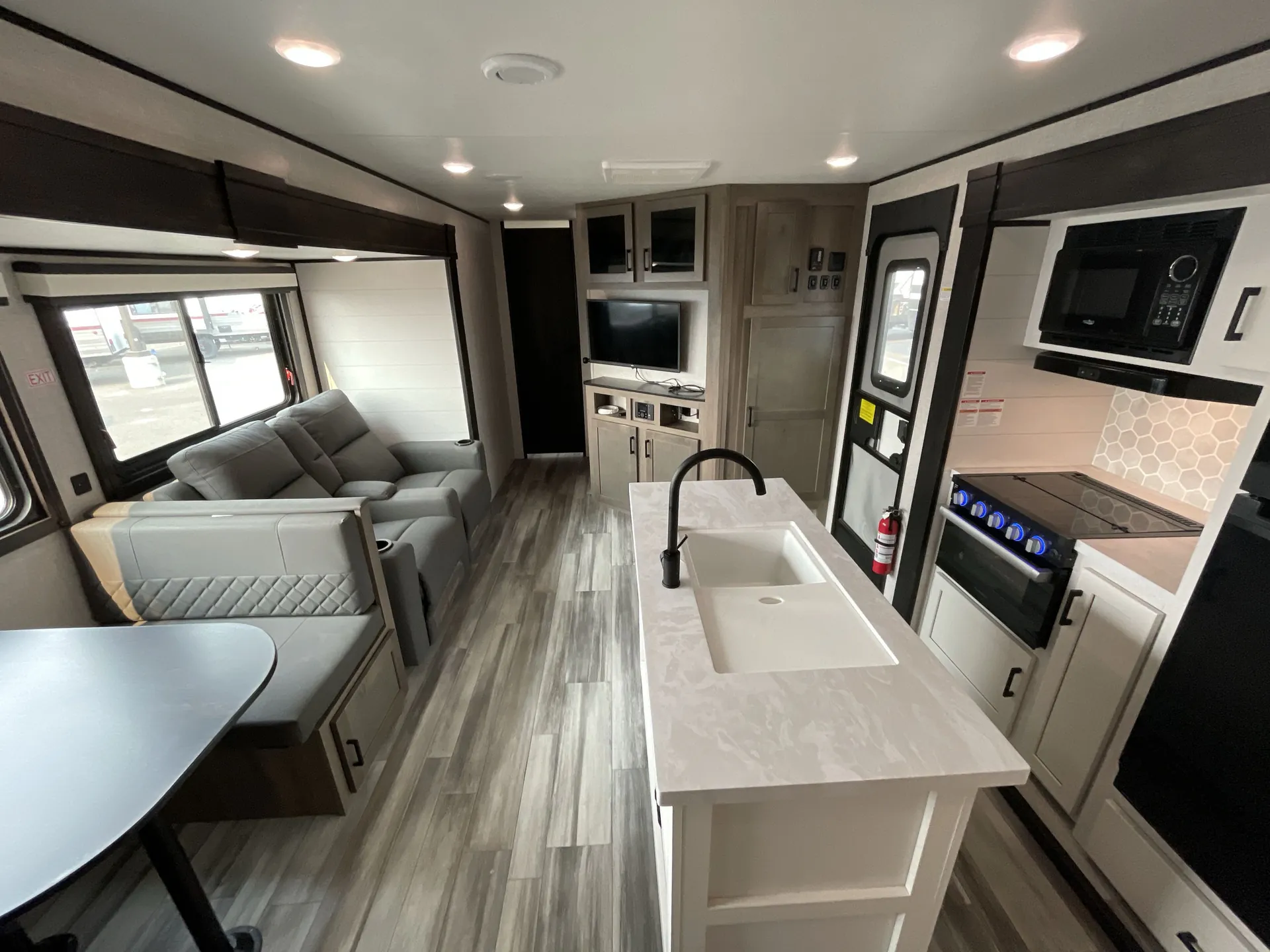 2024 Jayco Jay Flight 331BTS — living area main