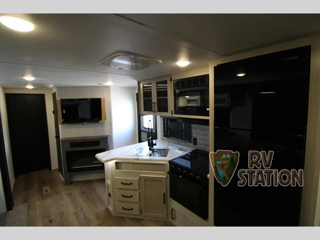 2027 Forest River Puma 32BHQS, Photos photo 19