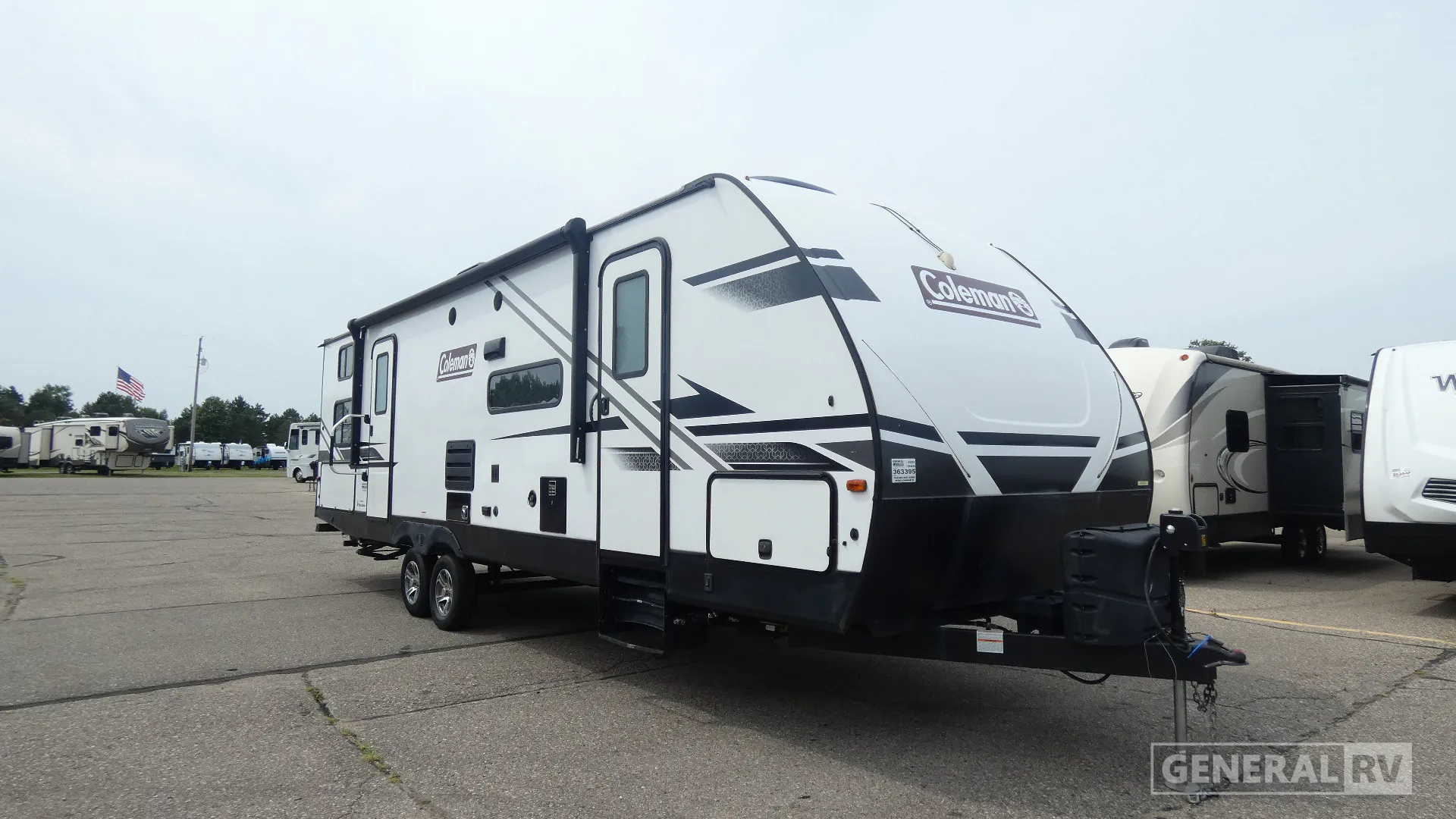 2022 Dutchmen Coleman Light 2835BH - Photo 2