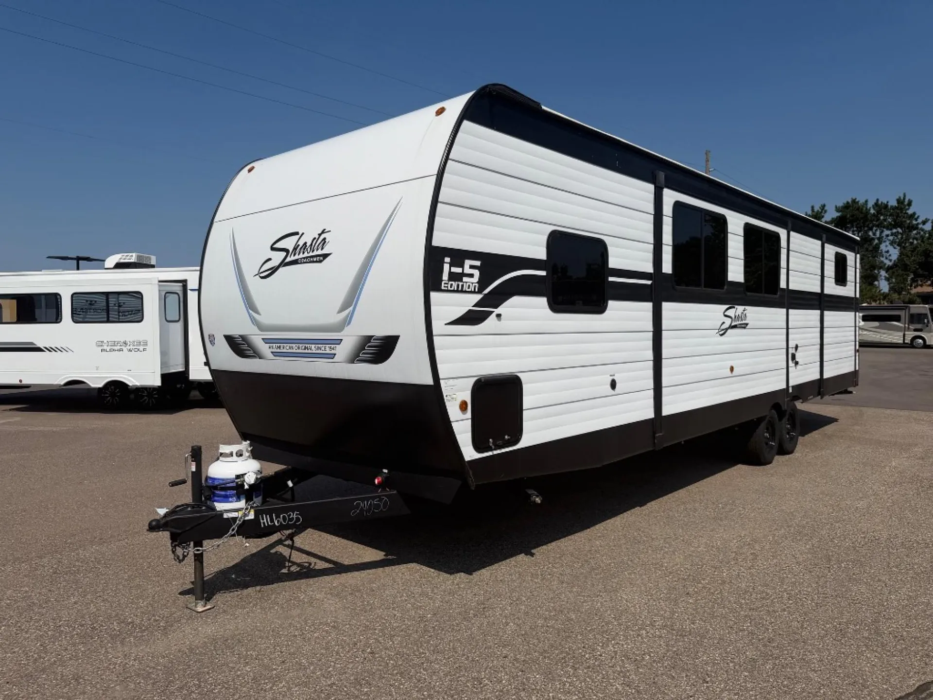2026 Shasta RVs i-5 Edition 532BEDS - Photo 4