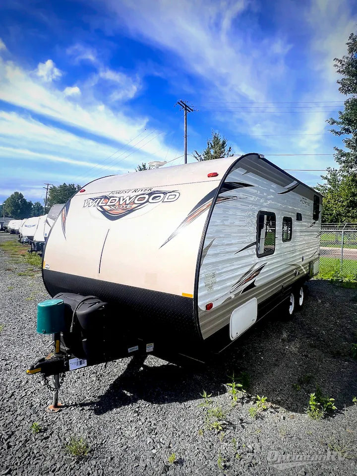 2019 Forest River Wildwood X-Lite 201BHXL - Photo 3