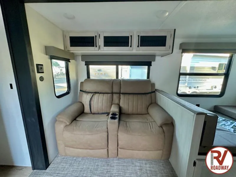 2026 Palomino Puma 337BH, Photos photo 22
