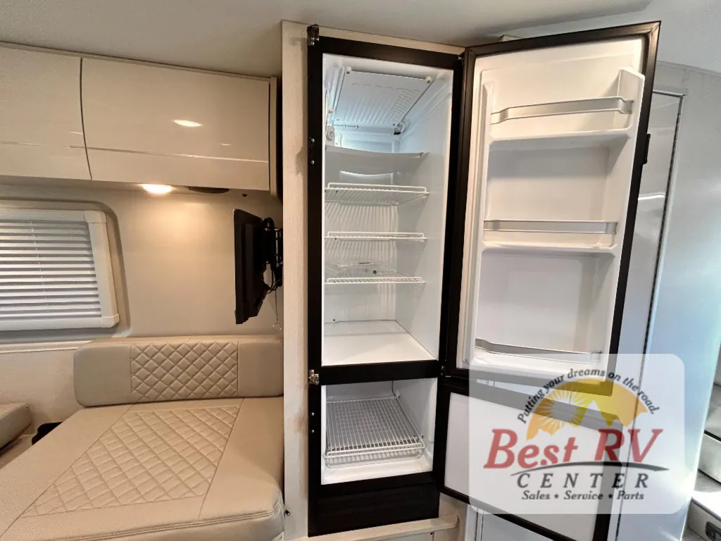 2026 Thor Motor Coach Tellaro 20Y, Photos photo 31