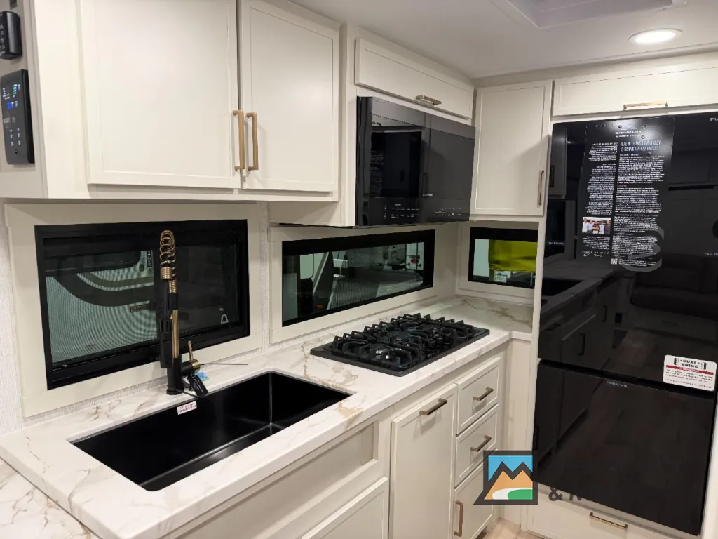 2026 Brinkley Model Ix 20X, Photos photo 6