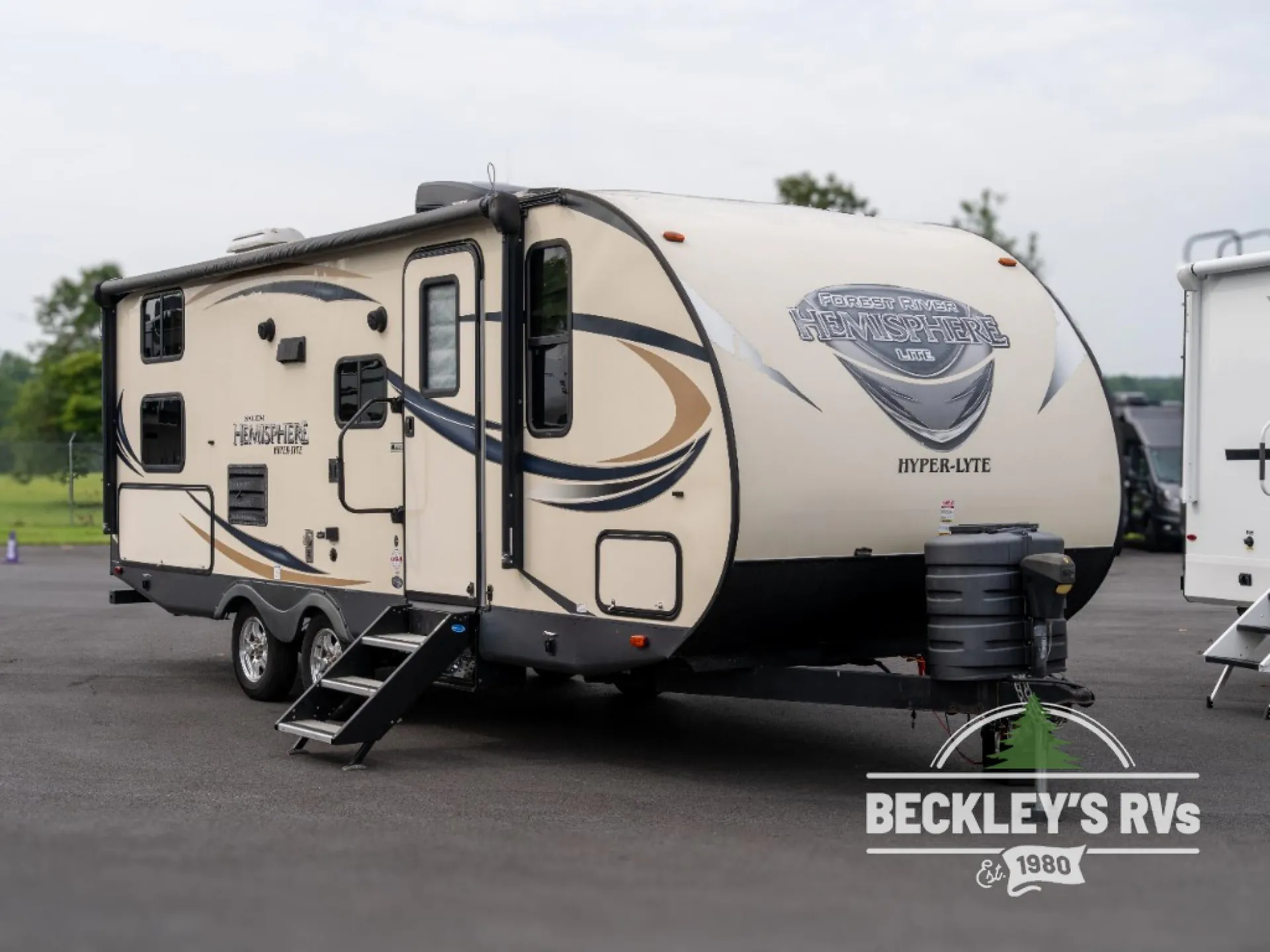 2016 Forest River RV Salem Hemisphere Hyper-Lyte 24BHHL - Photo 2