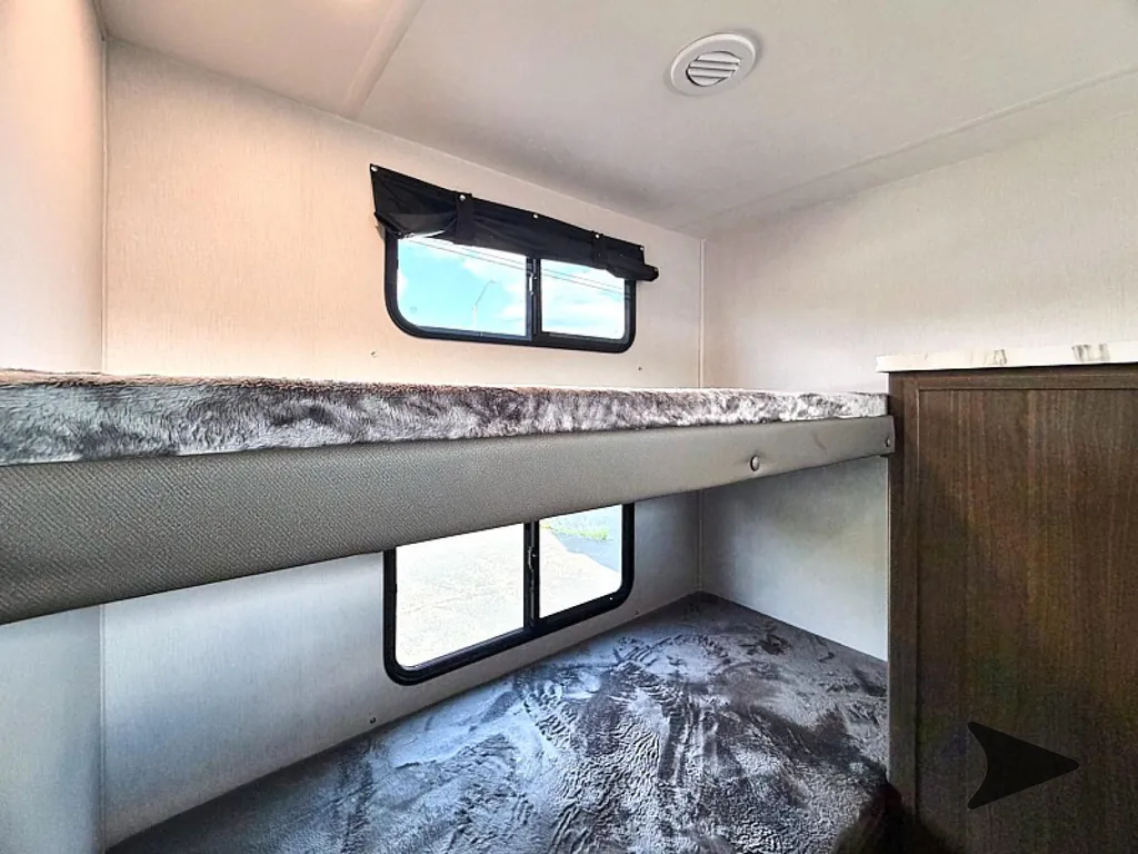 2027 Coachmen Freedom Express Select 29SE, Photos photo 41