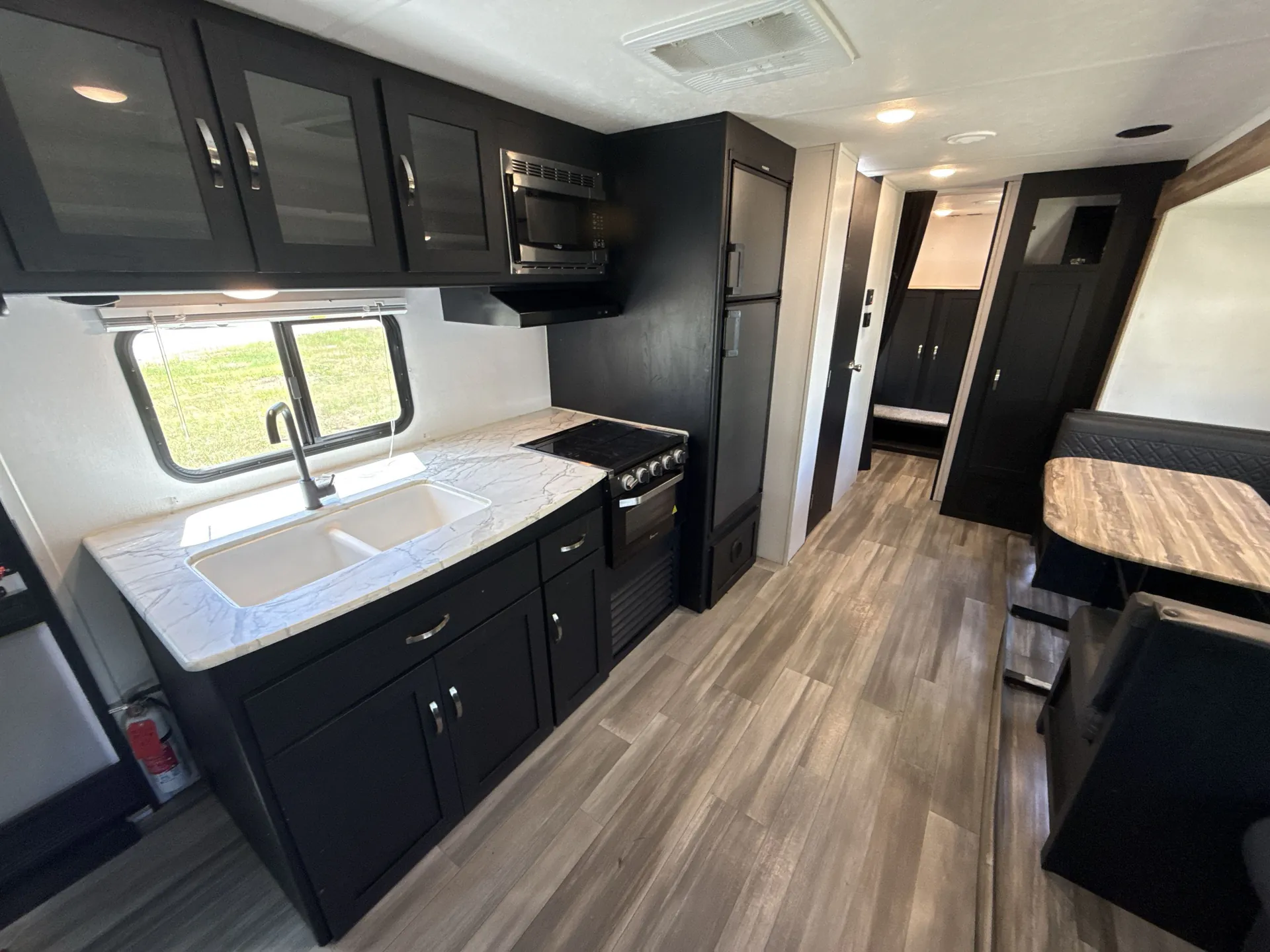 2022 Coachmen Freedom Express 29SE — living area main