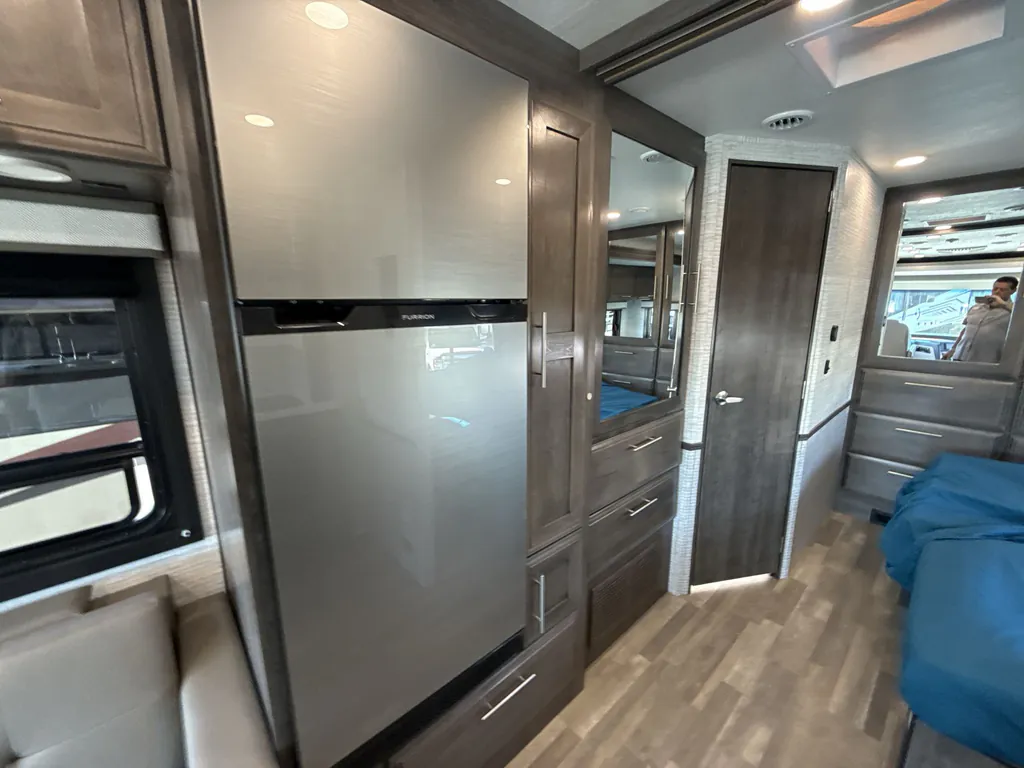 2025 Entegra Coach Vision 27A, Photos photo 20