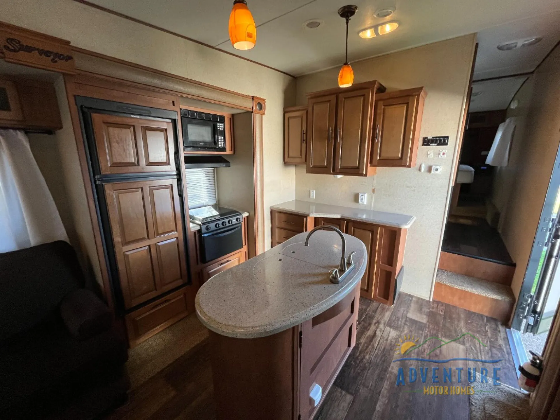 2014 Forest River Surveyor 293RLTS — Photo 5