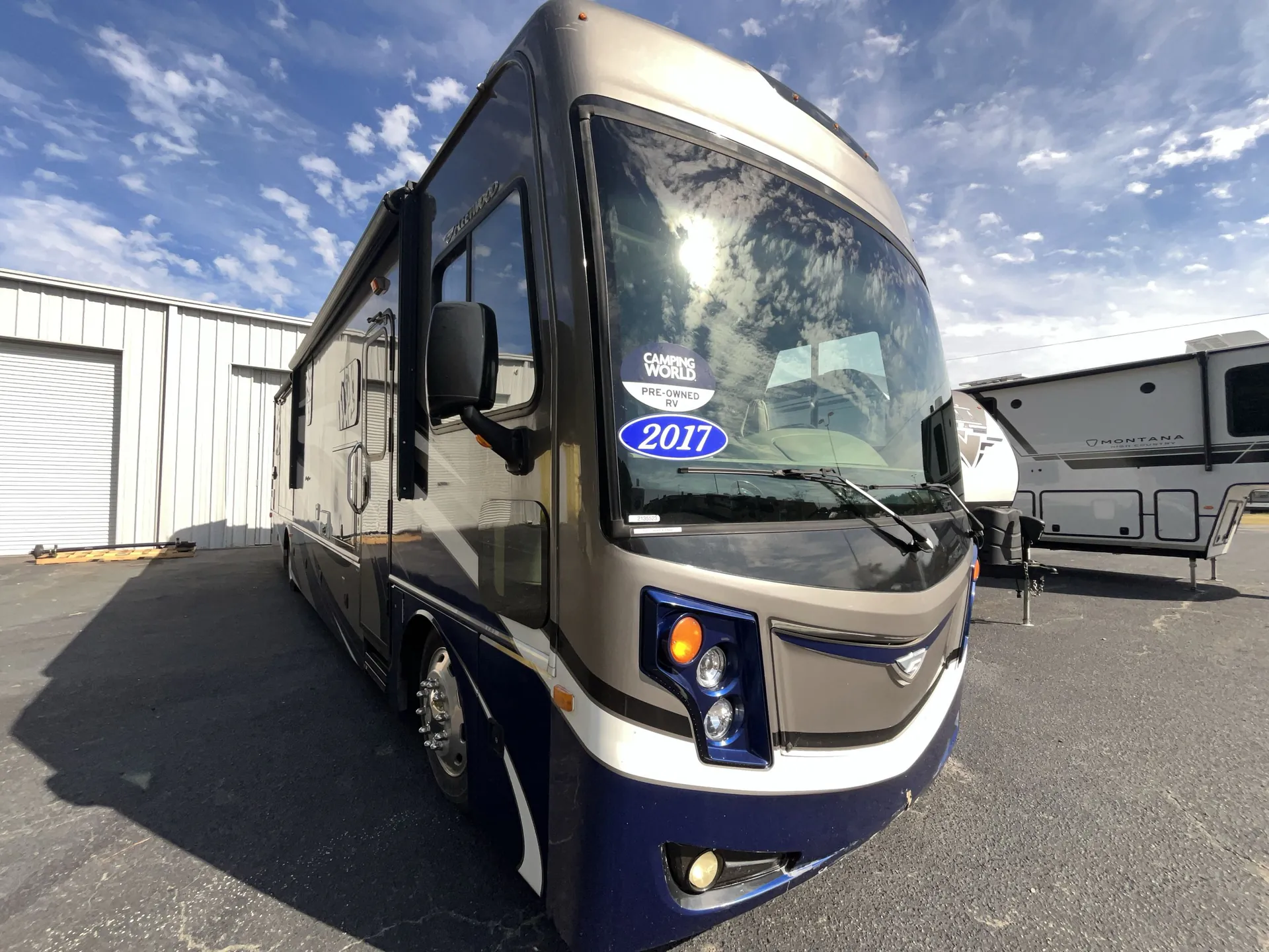 2017 fleetwood Pace Arrow 36U - Photo 2