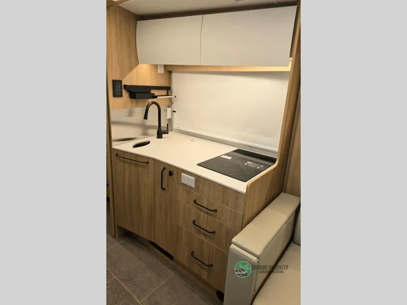 2026 Leisure Travel Vans Wonder 24MBL - Photo 3