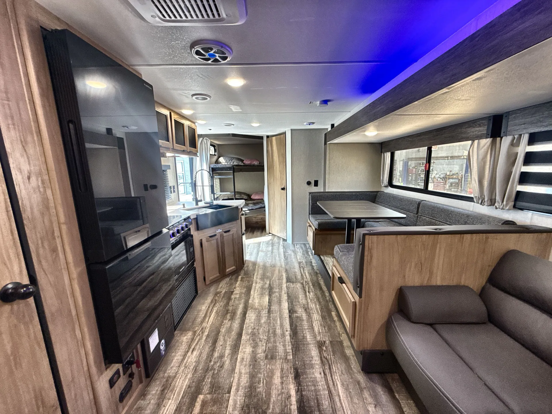 2024 Forest River Cherokee Grey Wolf 27DBH — living area main
