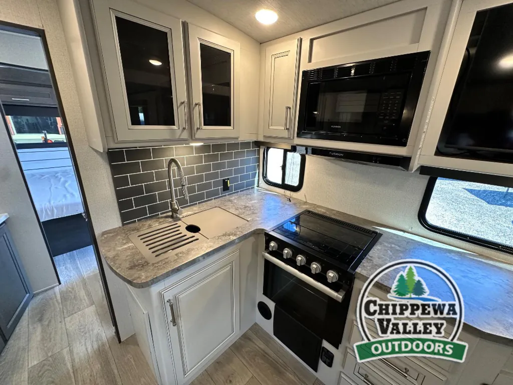 2024 Keystone RV Cougar Half-Ton 30BHS, Photos photo 25