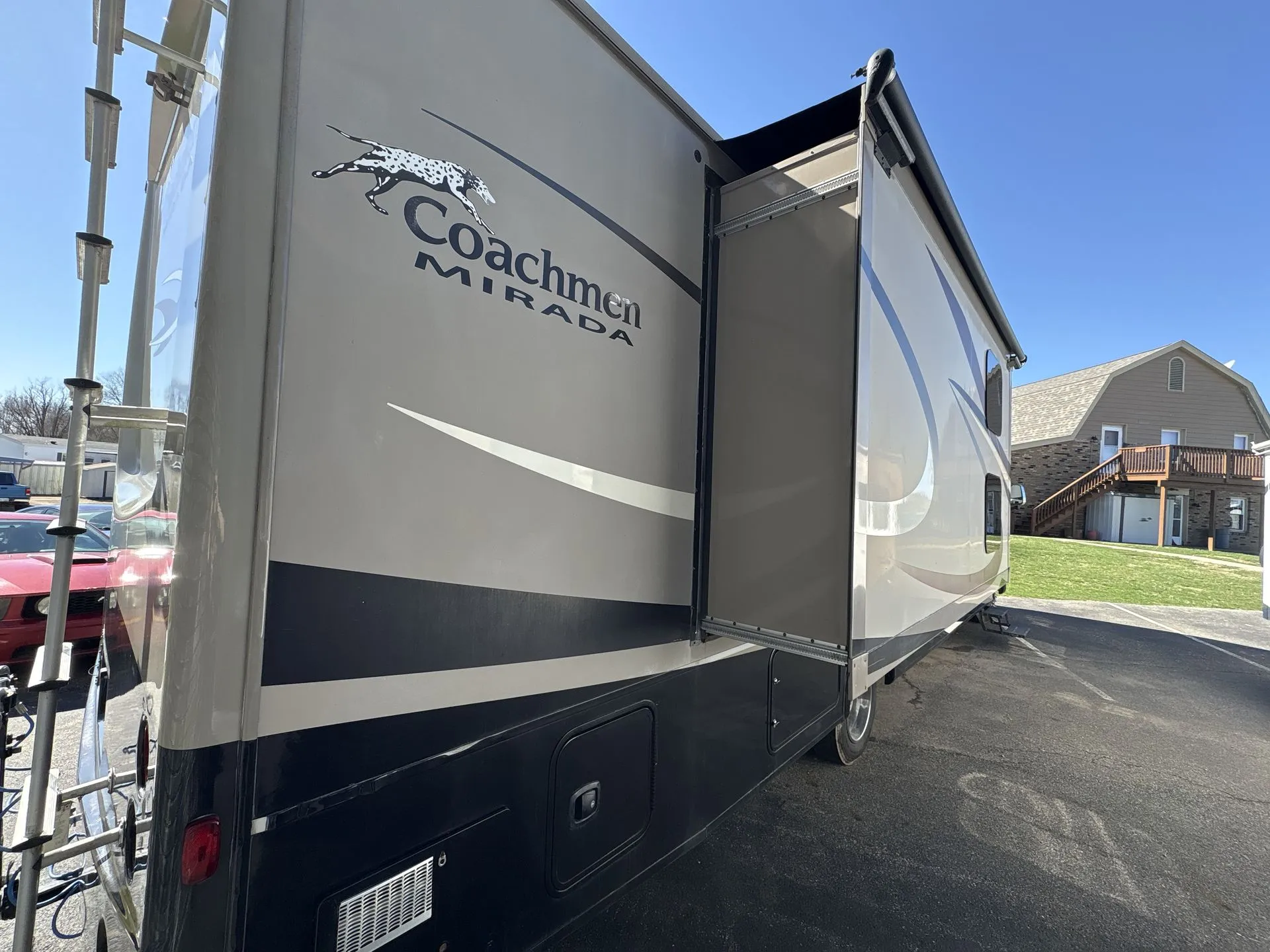 2016 Coachmen Mirada 35BH - Photo 4