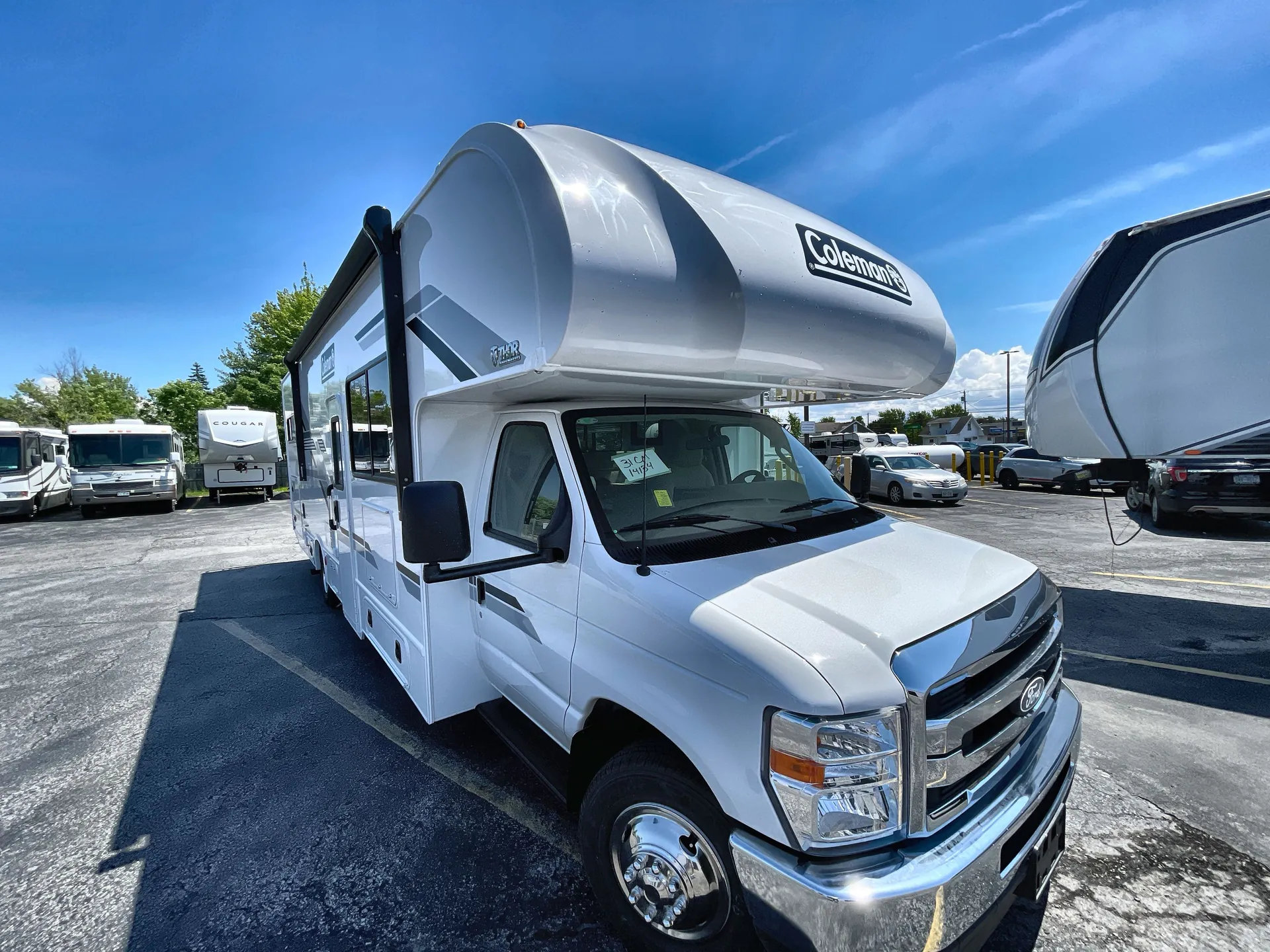 2027 Thor Motor Coach Coleman 31CM - Photo 2