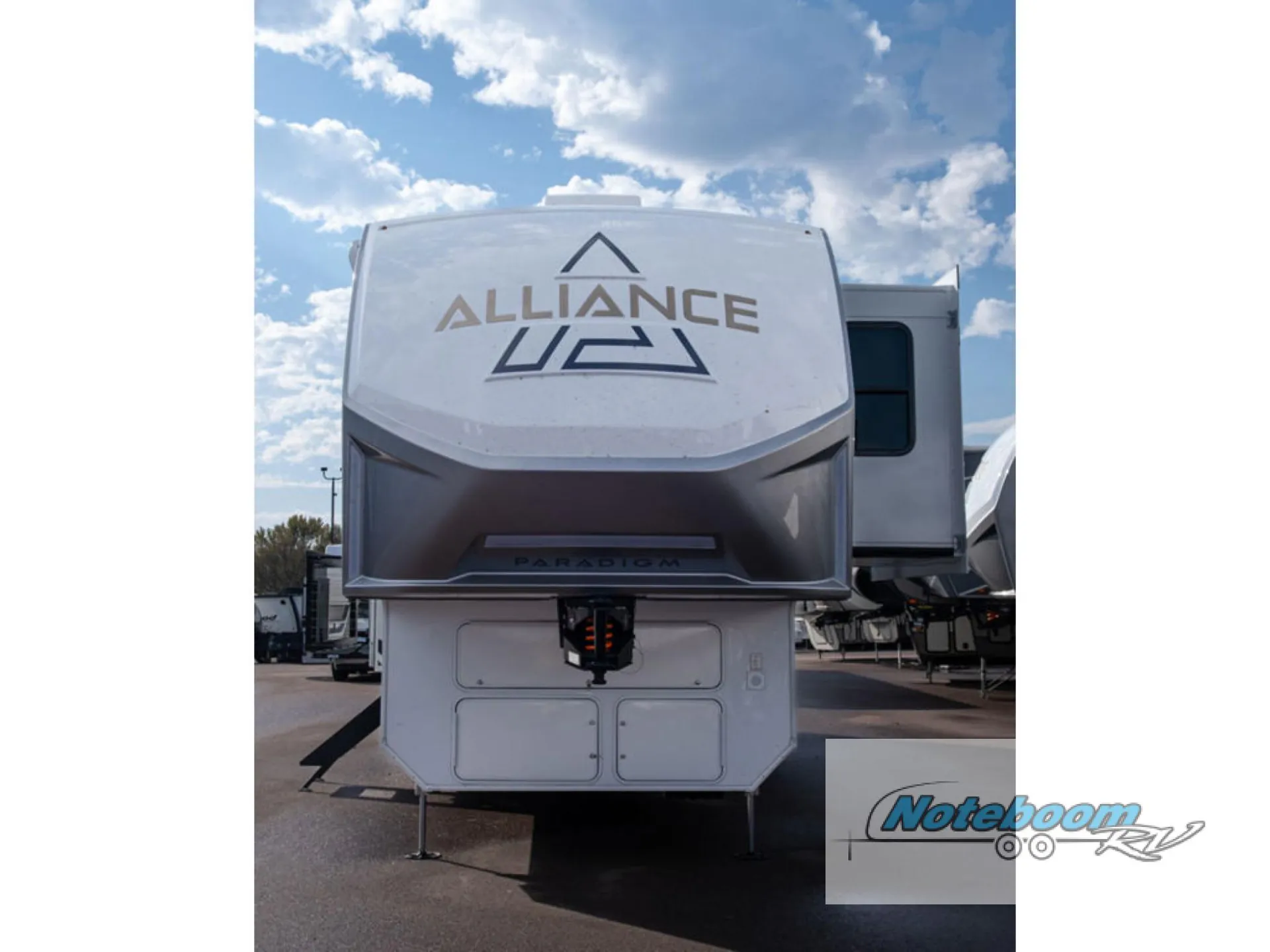 2026 Alliance RV Paradigm 388SP - Photo 4
