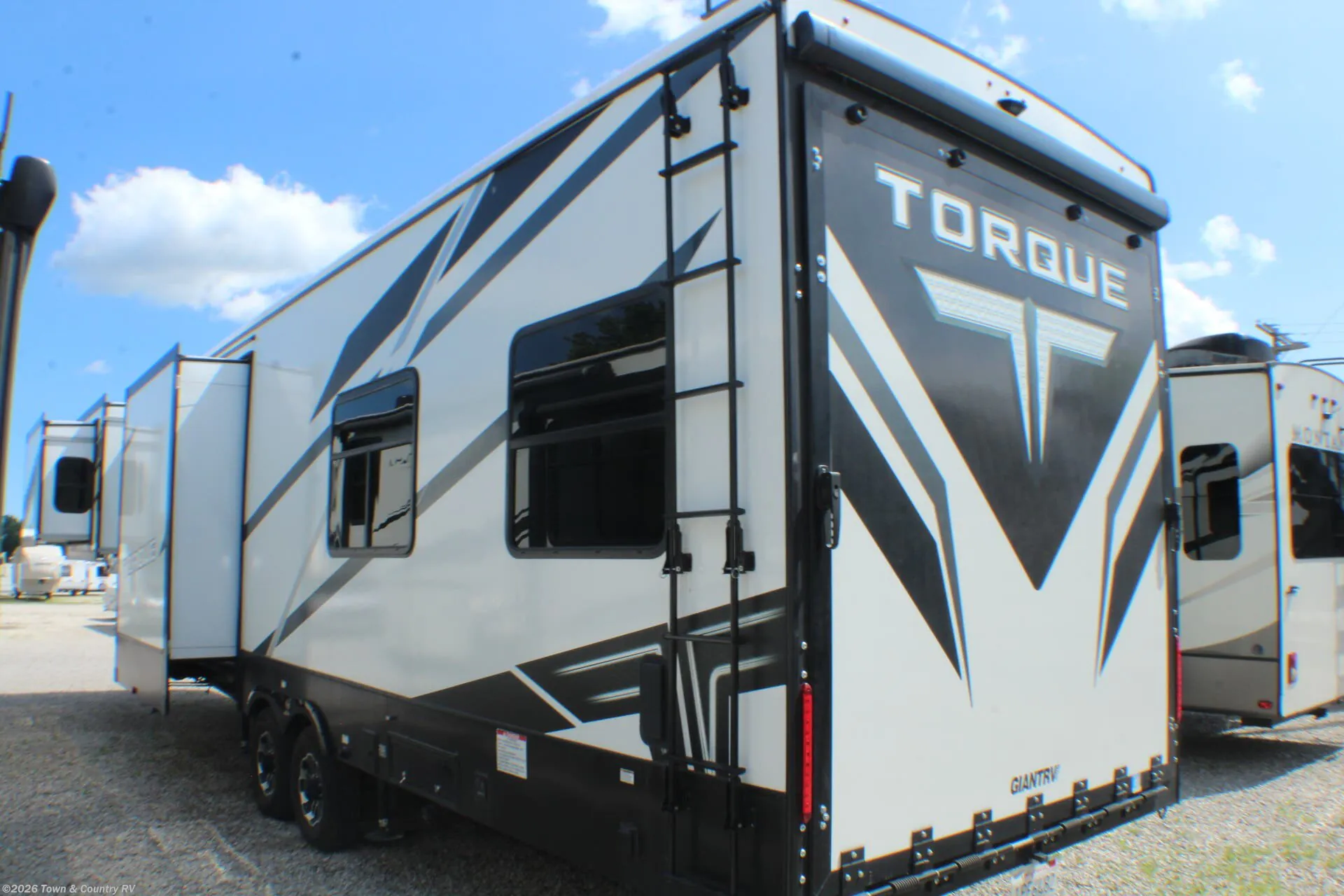 2024 Heartland Torque 384 - Photo 4