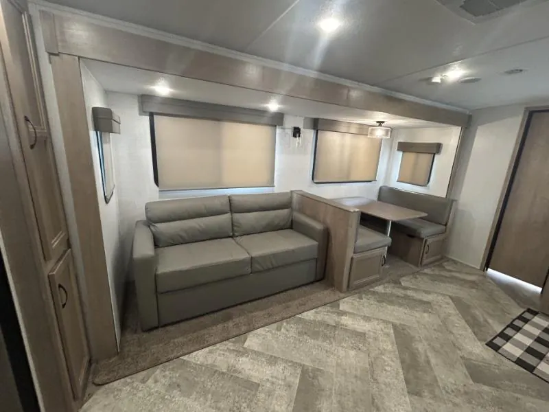 2023 Palomino Solaire 315DQBH - Photo 3