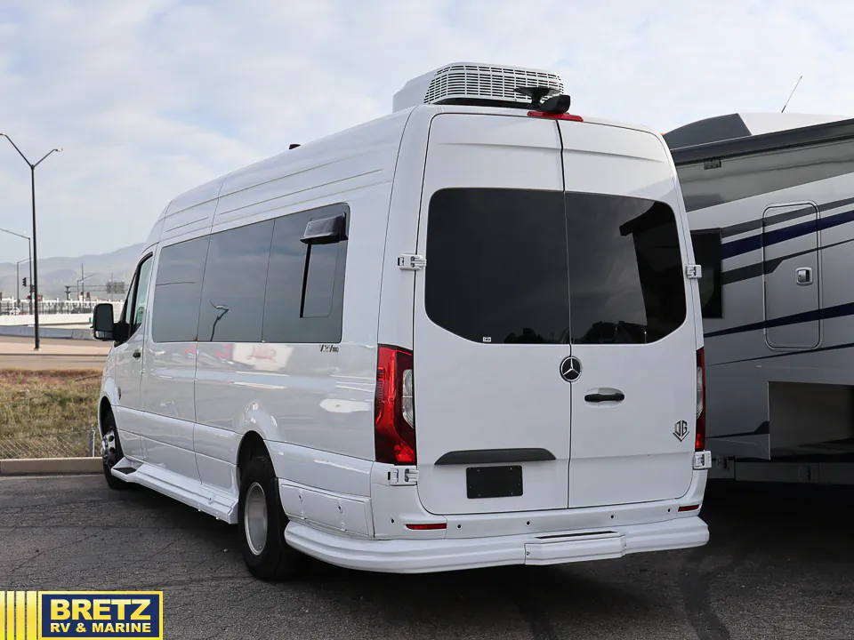 2025 OGV Luxury Coach V-RV 5RL - Photo 3
