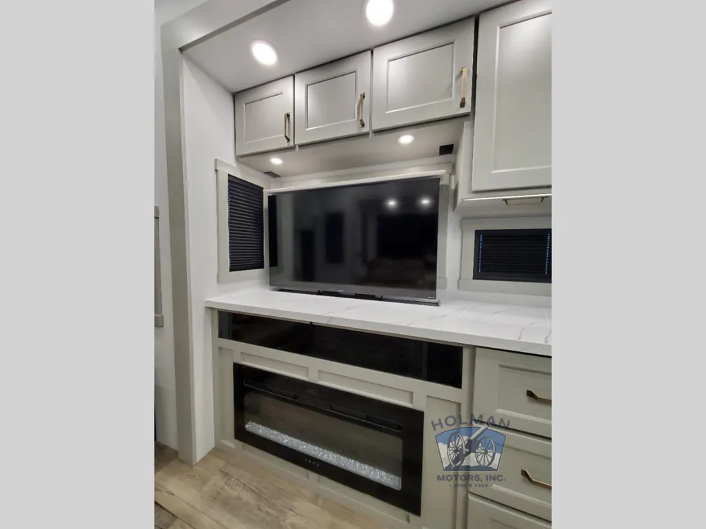 2026 Brinkley Model G 4100, Photos photo 37