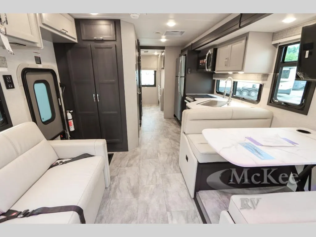 2026 Thor Motor Coach Magnitude GRAND X32 - Photo 3