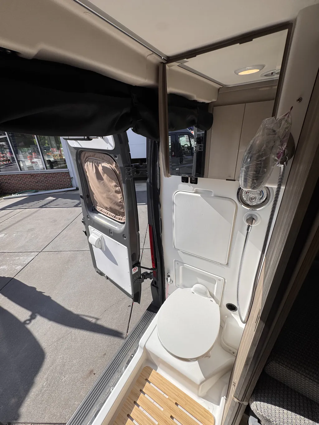 2024 Winnebago Travato 59KL, Photos photo 17
