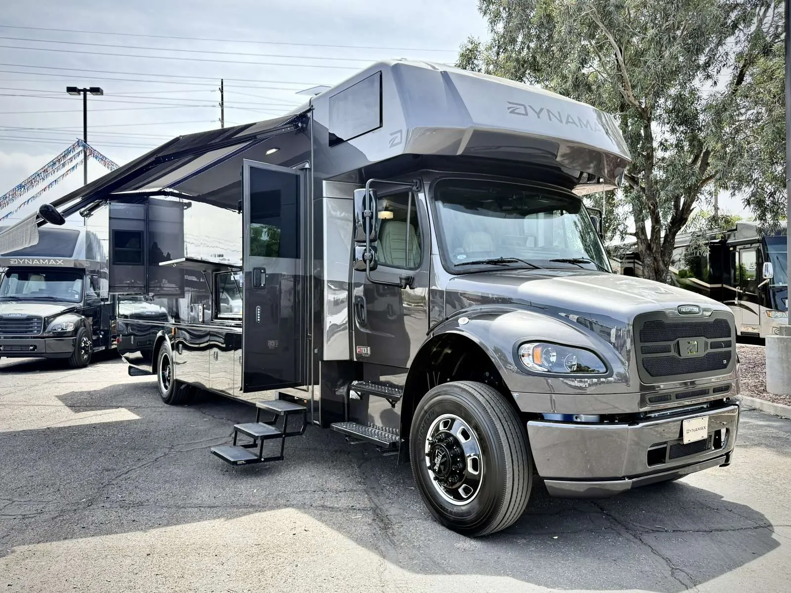 2026 Dynamax Corp Europa 34SS - Photo 2