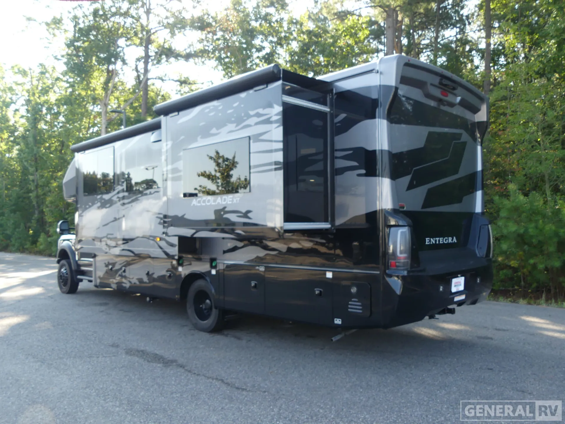 2026 Entegra Coach Accolade XT 32U - Photo 4