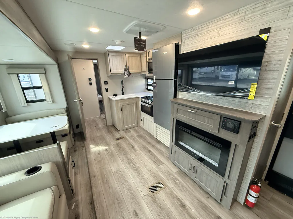 2026 Coachmen Catalina Legacy Edition 333DORM, Photos photo 14
