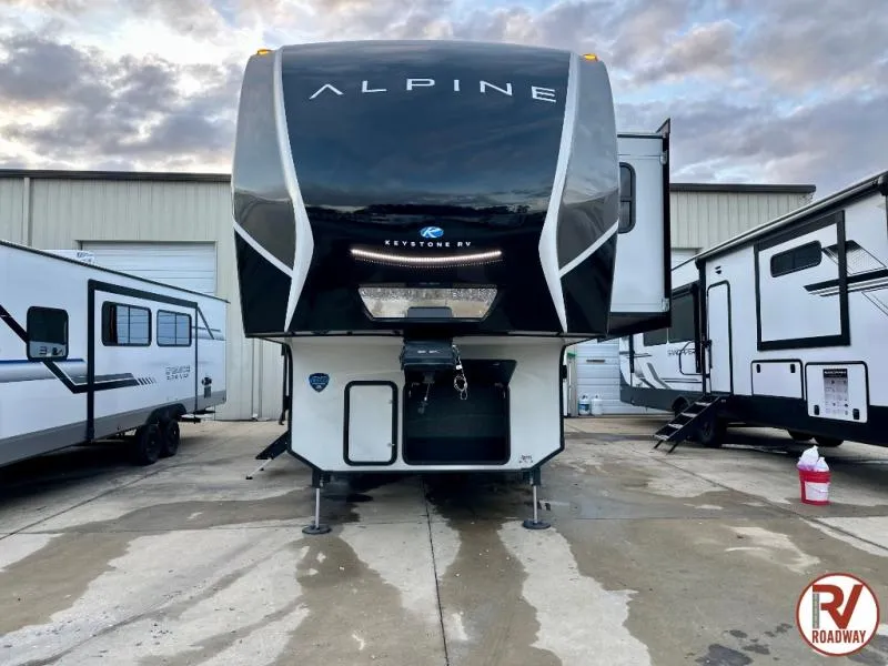 2025 Keystone Alpine 3011CK - Photo 2