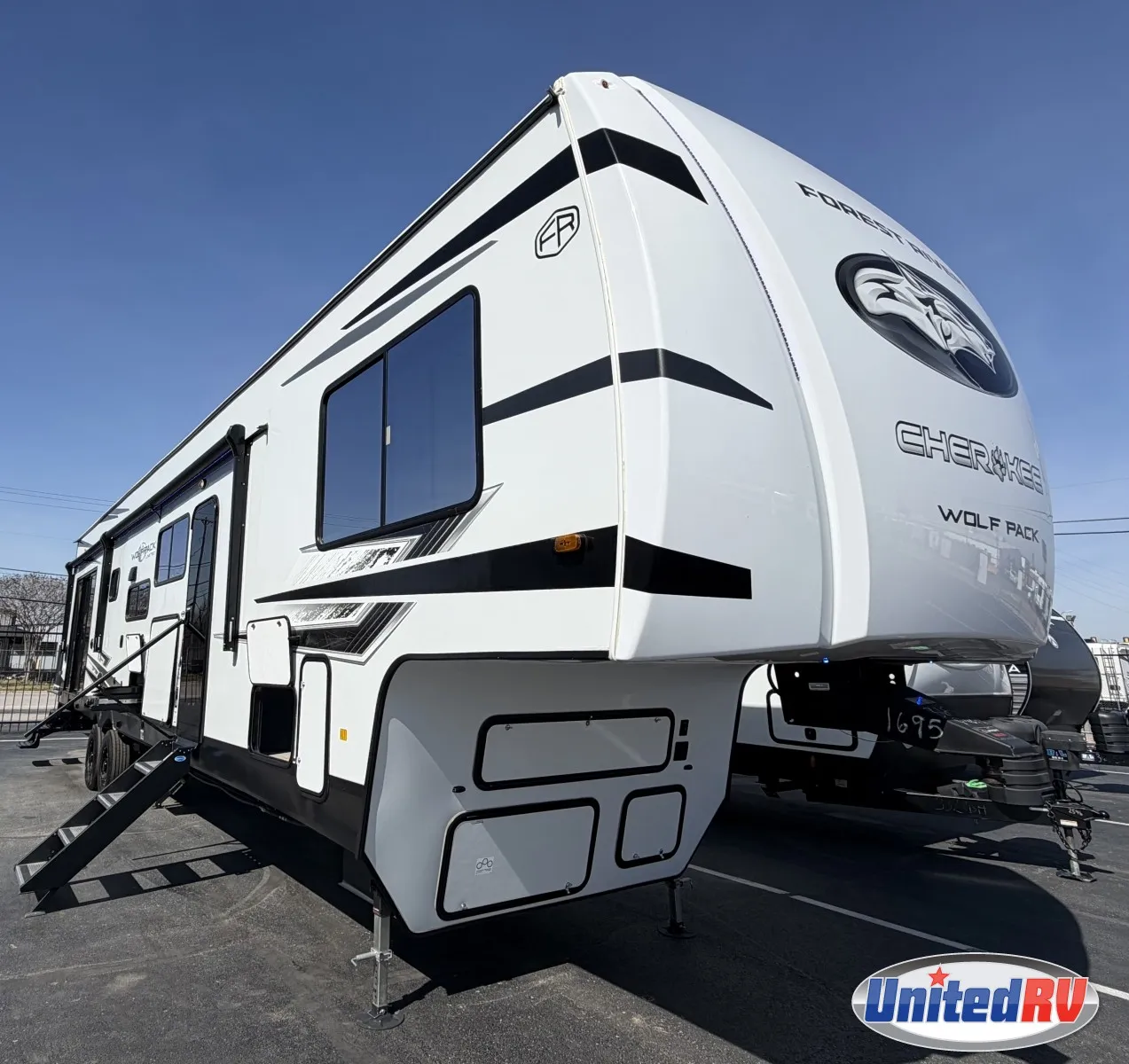 2025 FOREST RIVER RV WOLF PACK LIMITED FIFTH WHEELS 365PACK 15.5 - Photo 2