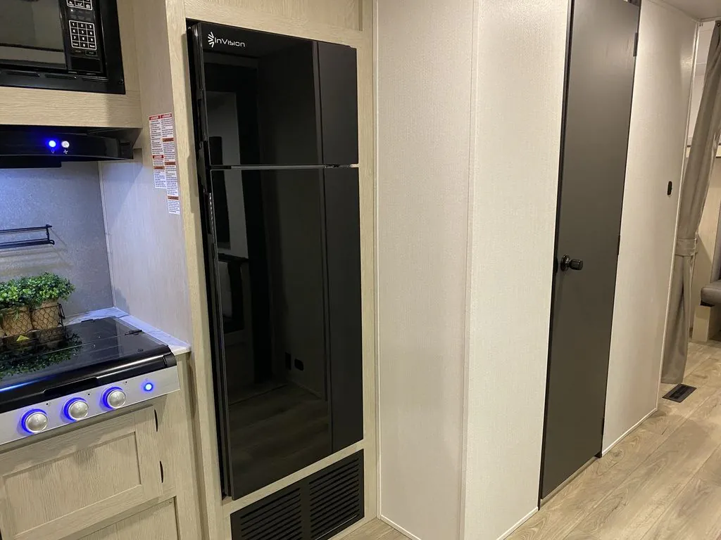 2026 Shasta RVs i-5 Edition 530BQB, Photos photo 40