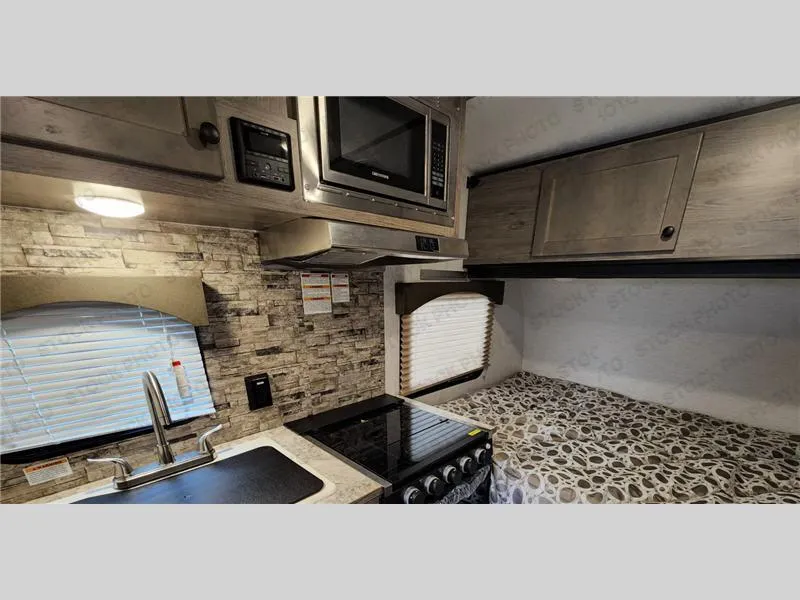 2026 Sunset Park RV Sun Lite 16BH - Photo 3