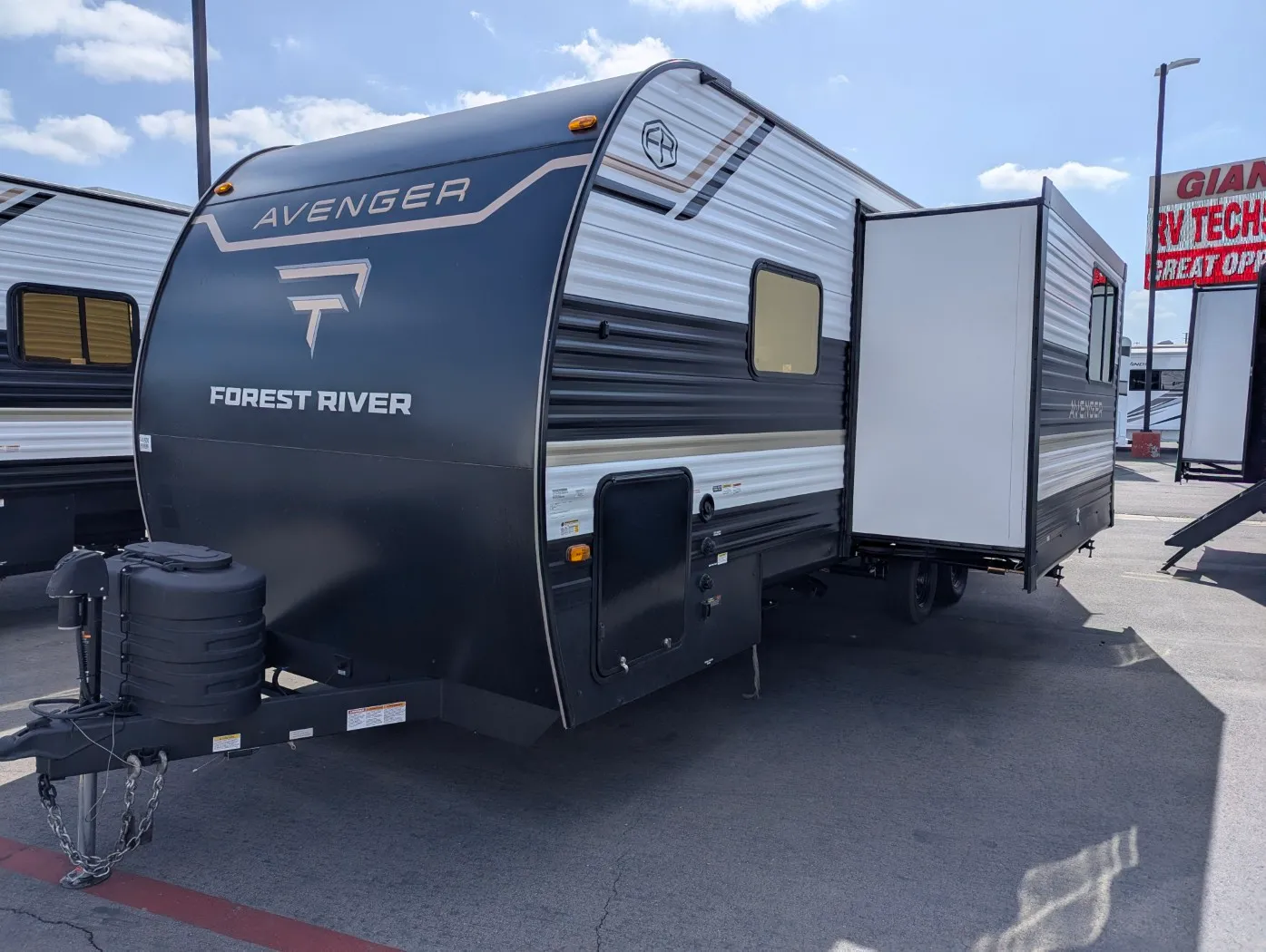 2026 Prime Time Avenger 25MKO - Photo 4