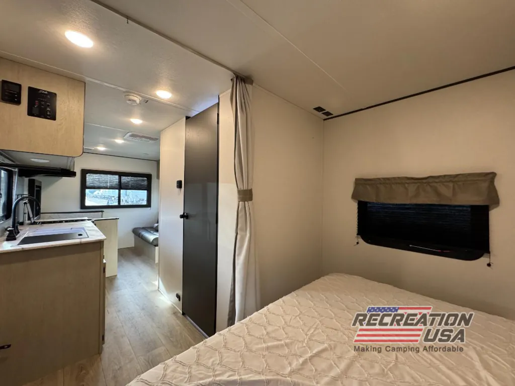 2026 Shasta RVs i-5 Edition 521CK, Photos photo 12