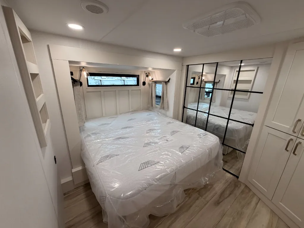 2027 Brinkley Model G 3970, Photos photo 47