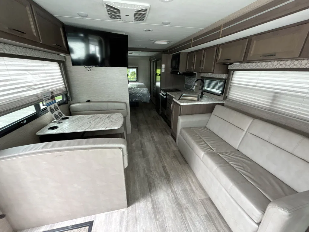 2023 Thor Motor Coach Freedom Traveler A29, Photos photo 2