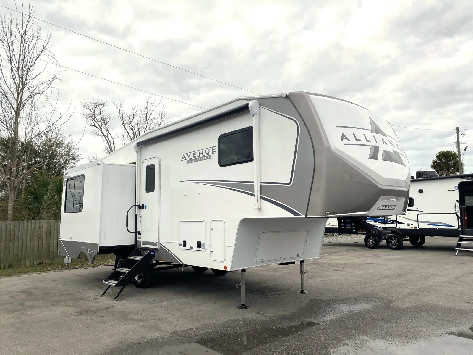 2026 Alliance RV Avenue 25RL - Photo 2